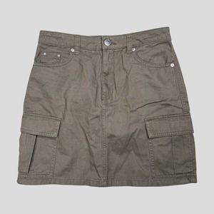 Women's Divided by H&M Army Green Mini Skirt Size 2